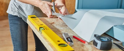47.Cutting_Wallpaper.jpeg