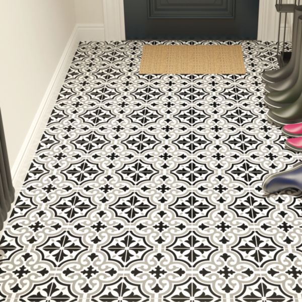 Patterned tiles