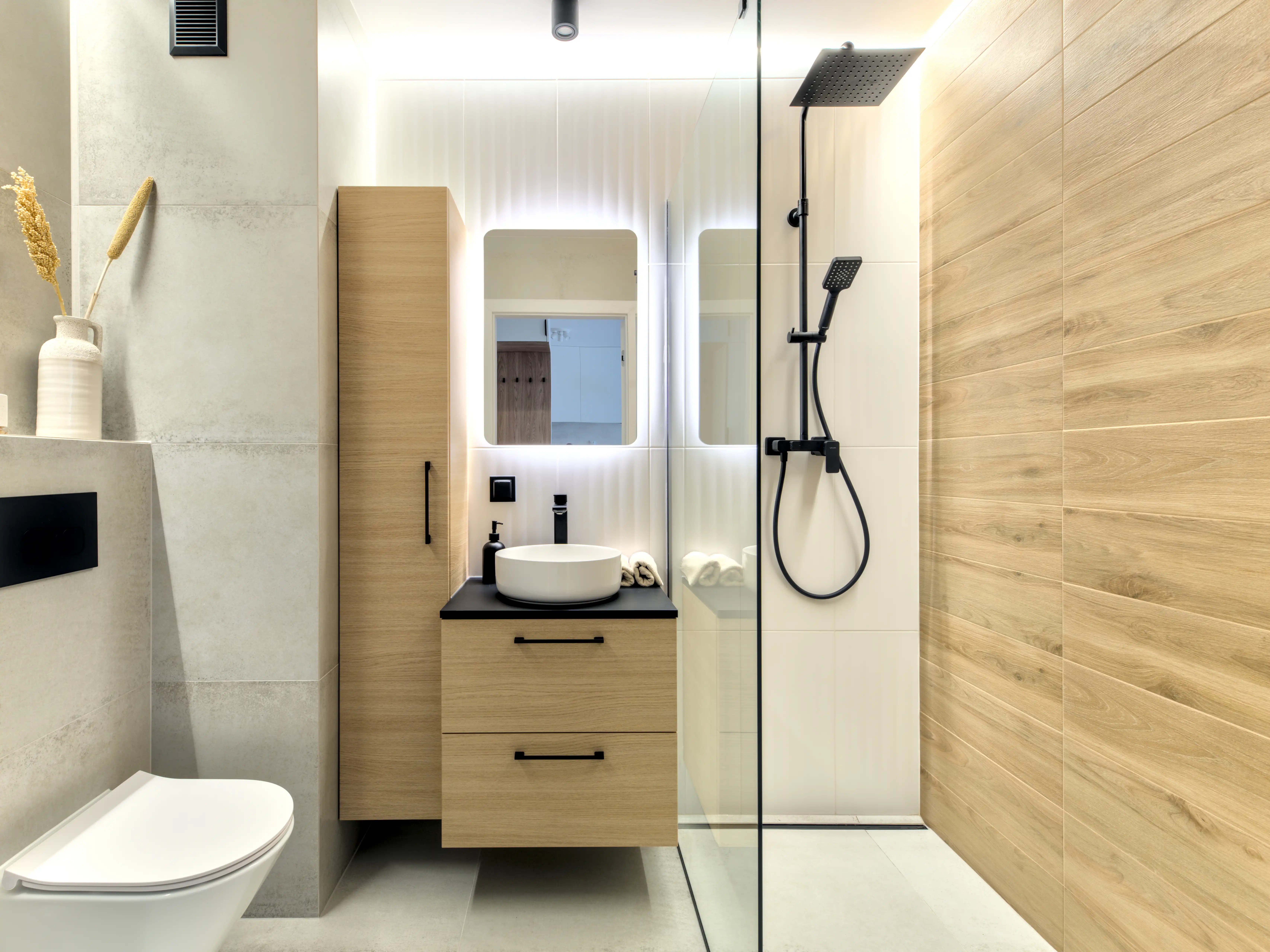 wickes-bathroom-how-to-reseal-bath-and-shower-9.webp