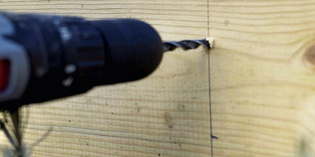 wickes-garden-install-composite-decking-21.webp