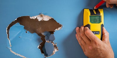 21.How-To-Repair-Walls-Large-Hole-2.jpeg