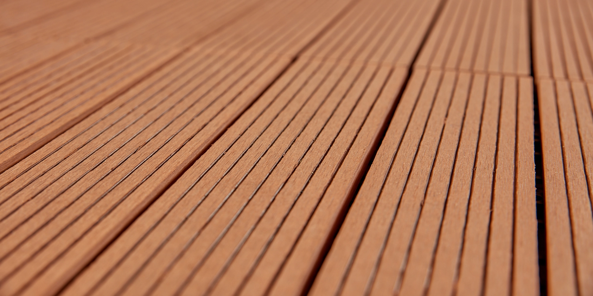 wickes-gardens-decking-materials-buying-guide-2.webp