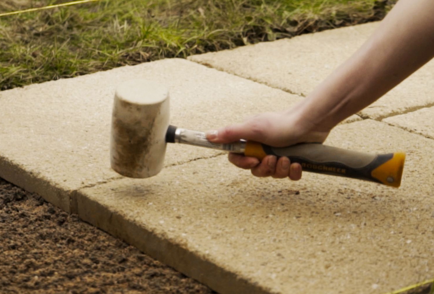 How to lay a garden path