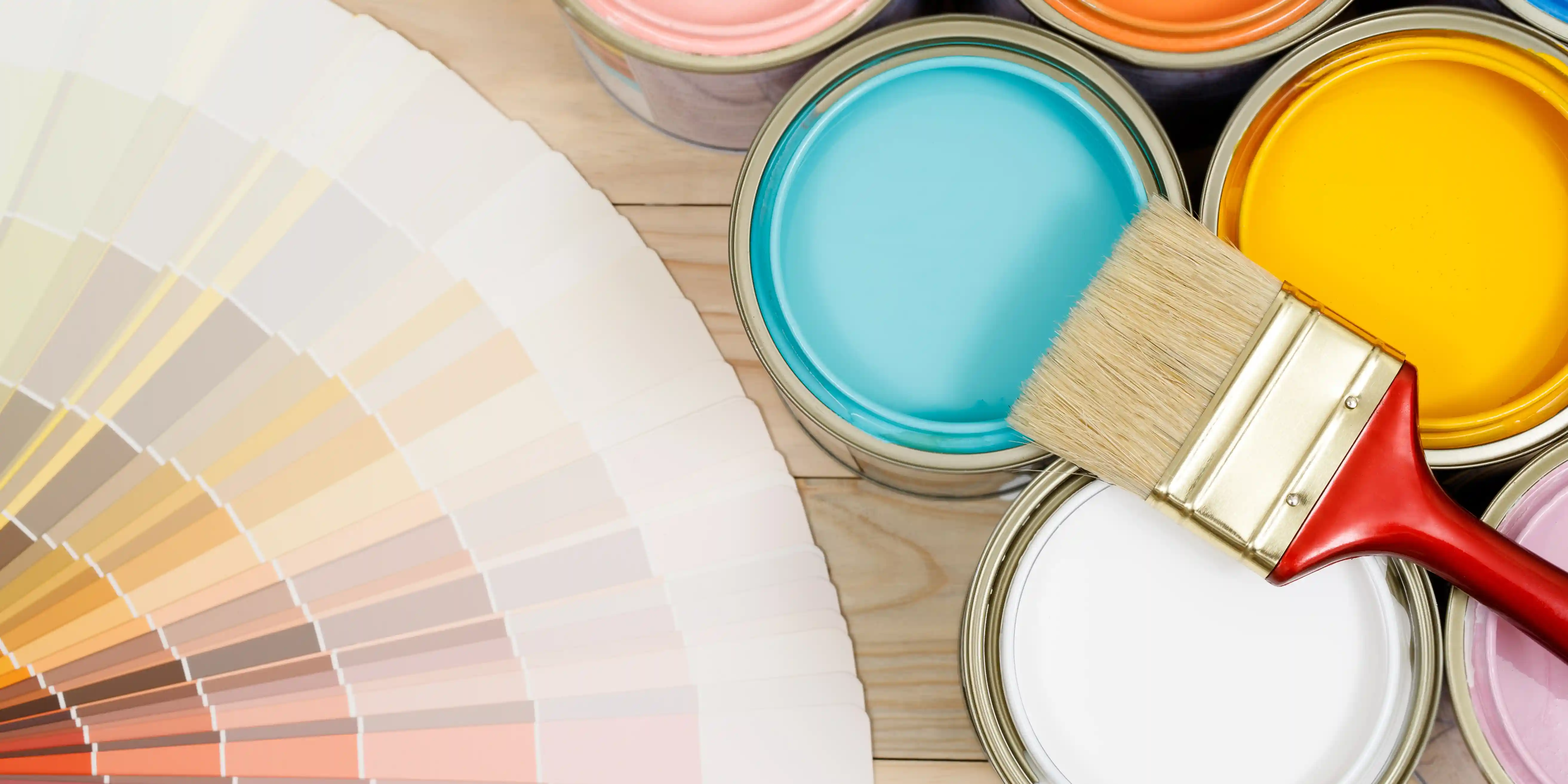 wickes-decorating-painting-interior-woodwork-1.webp