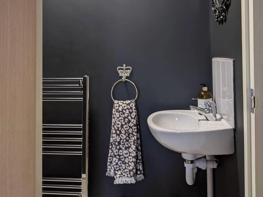 wickes-bathroom-colour-ideas-8.webp