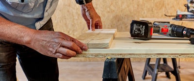 14._Lining_up_timber_board_and_drilling_jig.jpg