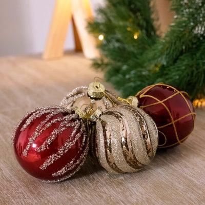 Traditional Style Glass Baubles
