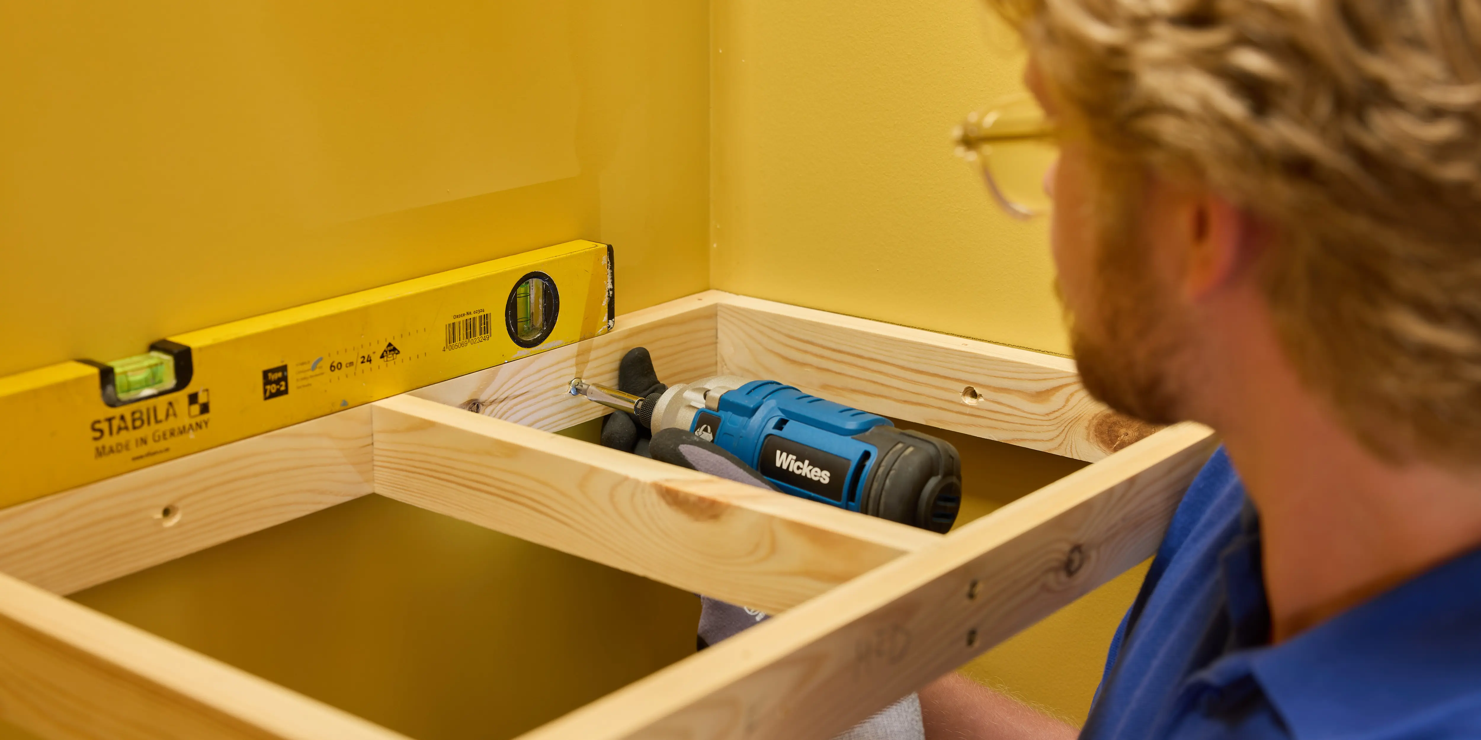 wickes-shelving-installing-alcove-shelving-6.webp