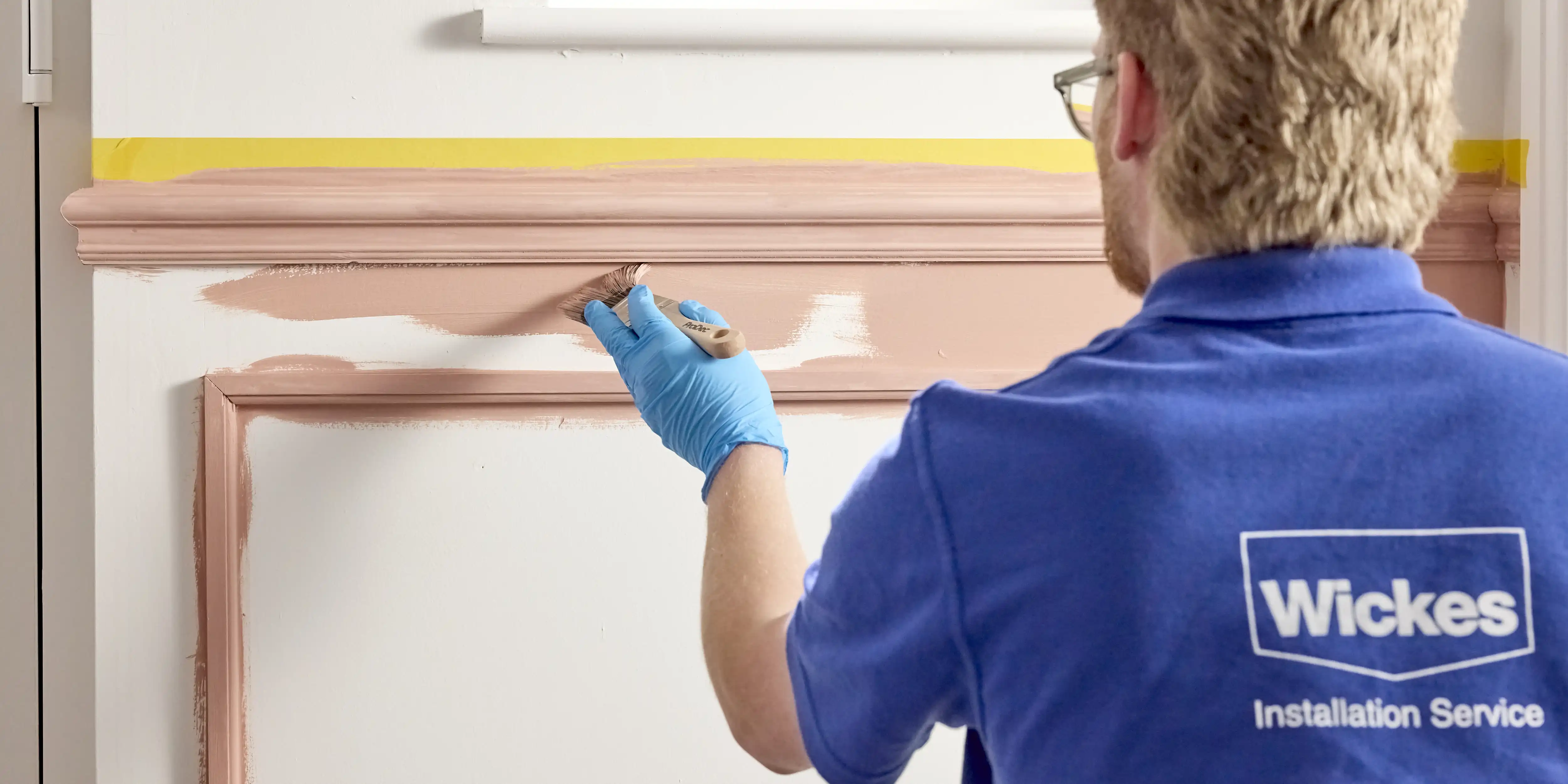 wickes-decorating-paint-wall-panelling-6a.webp