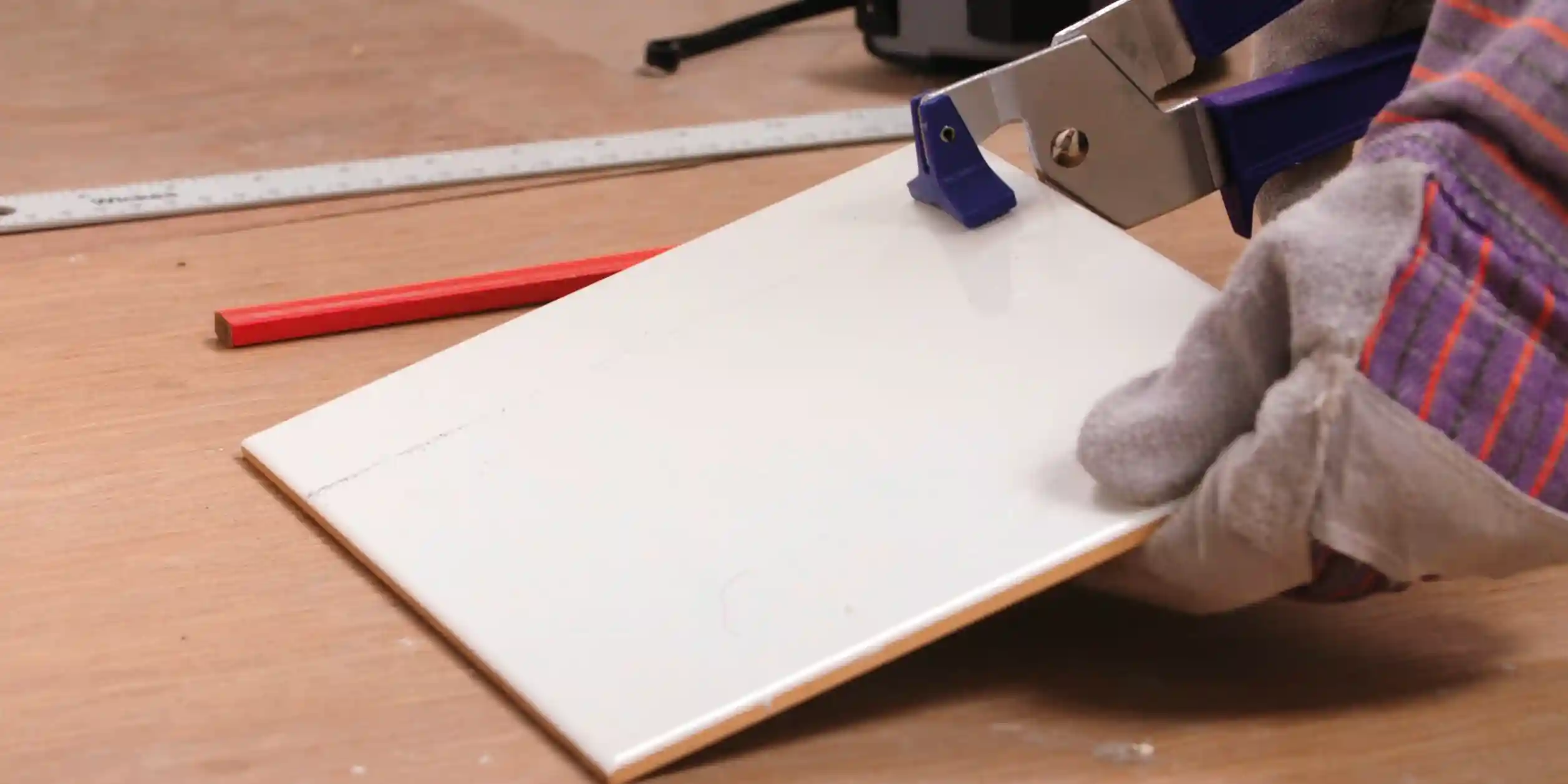 wickes-tiling-how-to-cut-tiles-9.webp