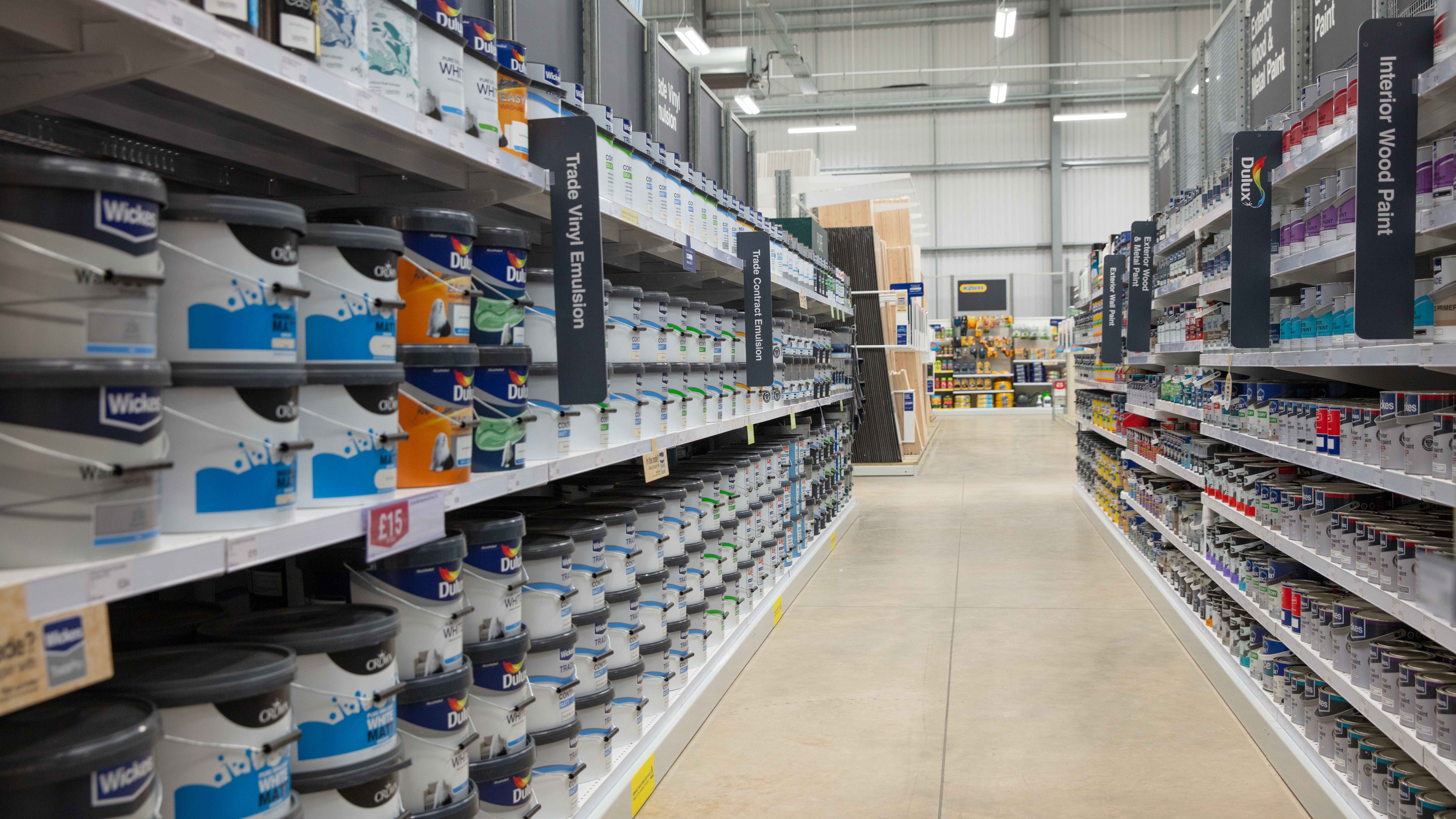 Wickes_LeamingtonSpa_PaintAisle.jpg