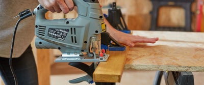49.Clamping_wood.jpeg