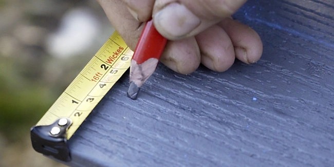 wickes-garden-install-composite-decking-29.webp