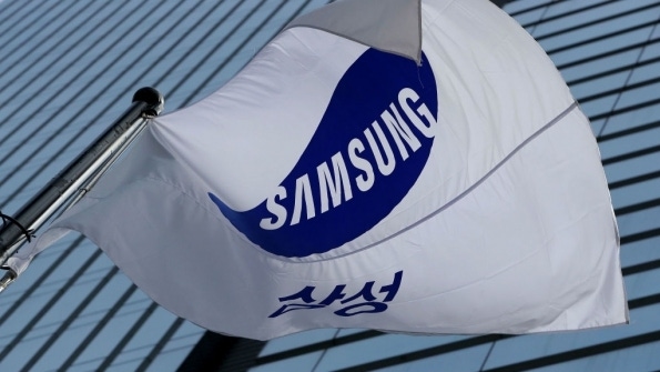 Samsung Flag in front of building