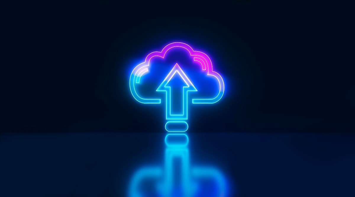 up arrow pointing to a cloud up arrow pointing to a cloud