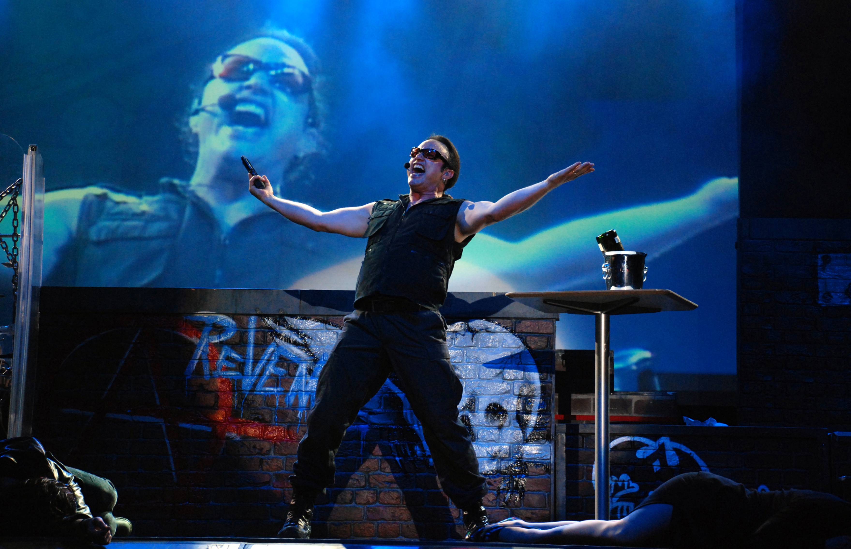 Roll Out the Barrel! Microsoft Updates a Slew of Management Packs for the R2 Wave