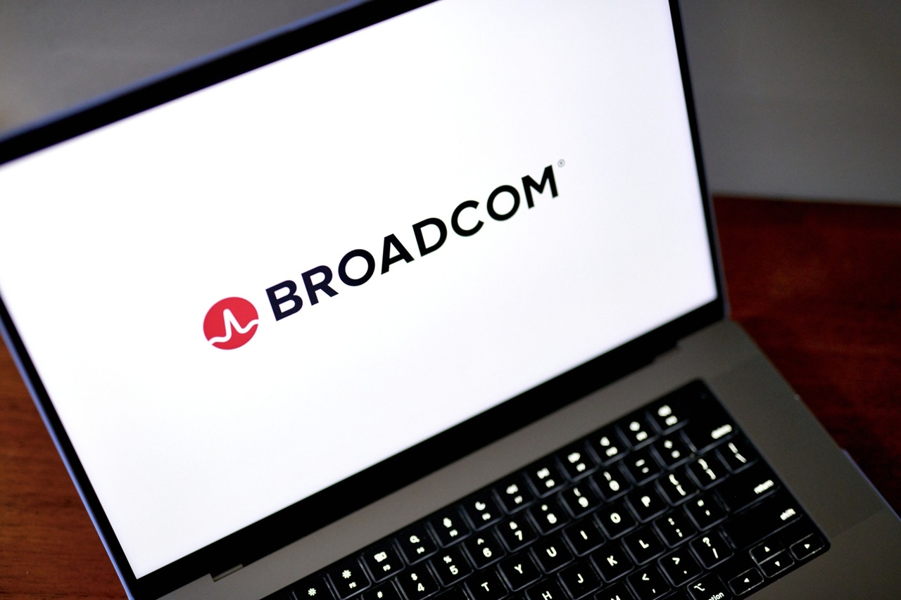 Broadcom logo on a computer screen Broadcom logo on a computer screen