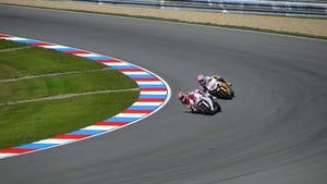 motorcycle track racing