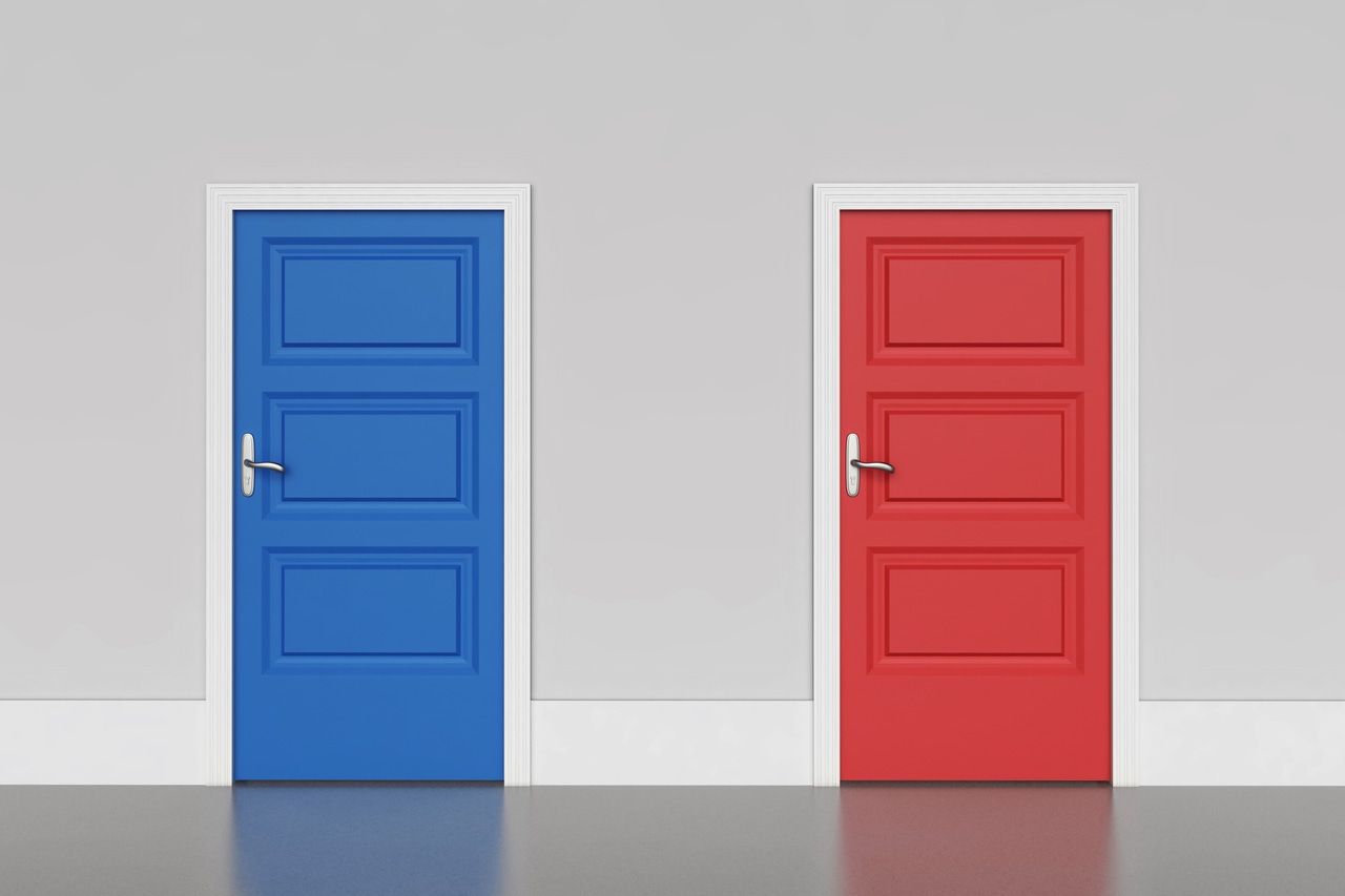 How DevOps Roles and Site Reliability Engineer Roles Differ How DevOps Roles and Site Reliability Engineer Roles Differ