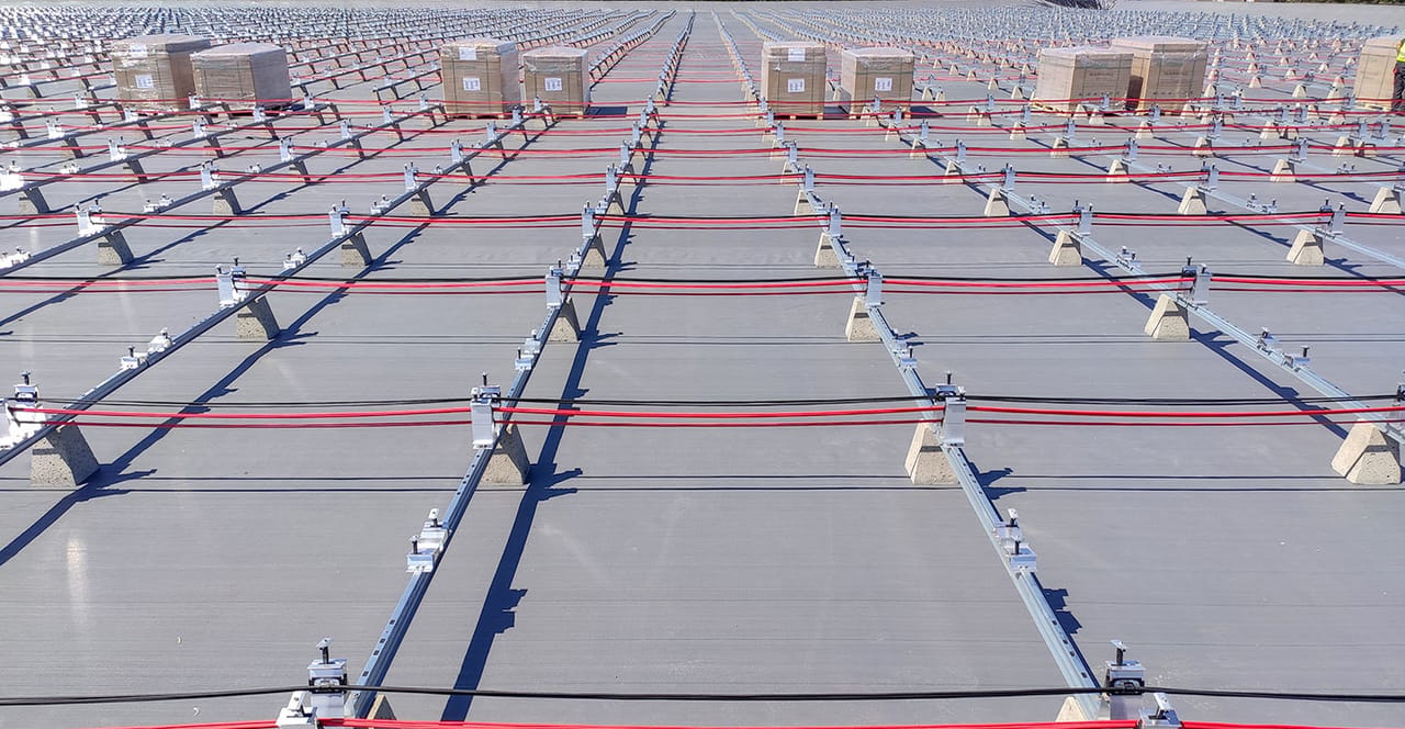 Linkable Solar Panel Avient Introduces Cross-Linkable Formulations for Photovoltaic Cables