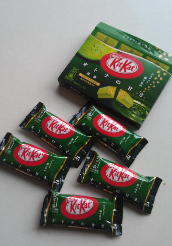 Green_tea_Kit-Kat.jpeg