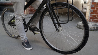 World-first 3D-printed airless bicycle tire hits the road