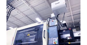 Nissei injection molding machine with integrated robot