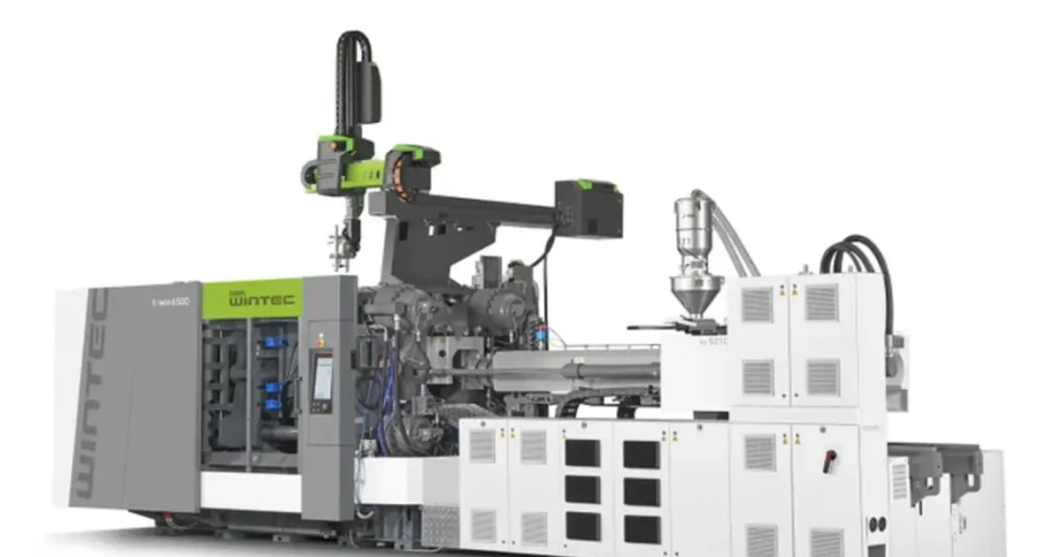 Two-Platen Machine Tackles Manufacturing Challenges at Trade Show