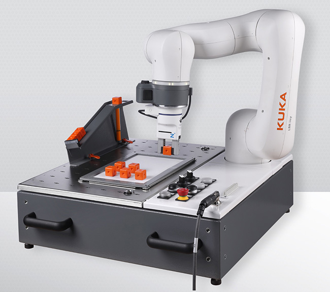 Robotics showcased at EXPOPLAST Montréal