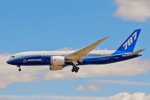 Boeing_787_Dreamliner_N787BX_lo_res.jpg