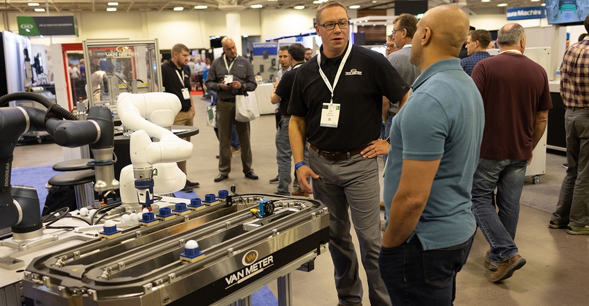 Advanced Manufacturing Minneapolis exhibitor and customer