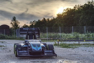 Full throttle with flame-retardant polycarbonates in electric race car