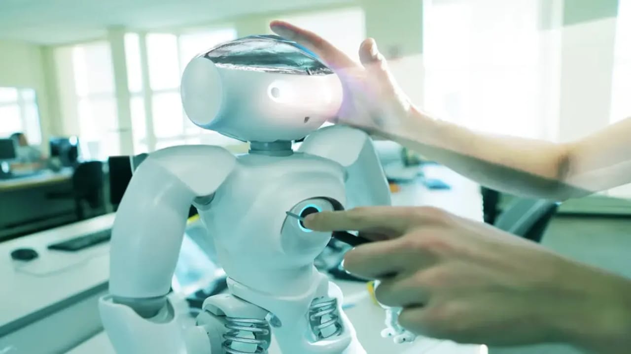How Plastics Makers Can Finance Smart Factories