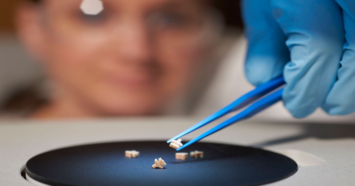 Micromolding Specialists Integrate Materials, Tooling, and Design