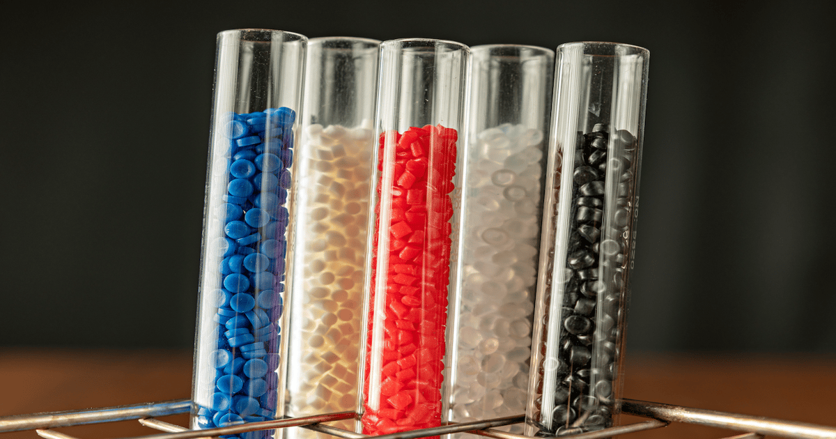 Plastic-Eating Microbes Raise New Superbug Concerns
