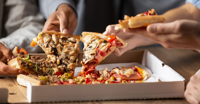 GettyImages-fizkes-pizza-box-1206334710-1540x800.png
