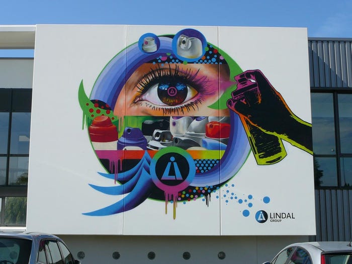 lindal_Graffiti_global_innovation_center.JPG