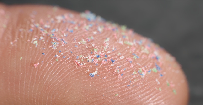Alamy-Microplastics-Finger-Particles-a-ts-R48ACR-1540x800.png