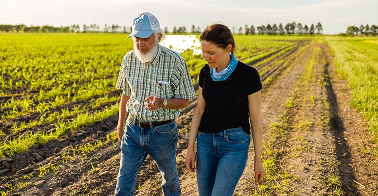 Quinn's Kristy Lewis and partner farmer Dave Vetter of Grain Place Foods