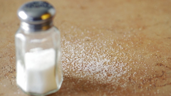 The daily salt intake debate continues