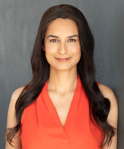 Dr. Kurleet Chaudhary is a neurologist, neuroscientist and leader in the field of sound medicine and the ancient medical science known as Ayurveda. 