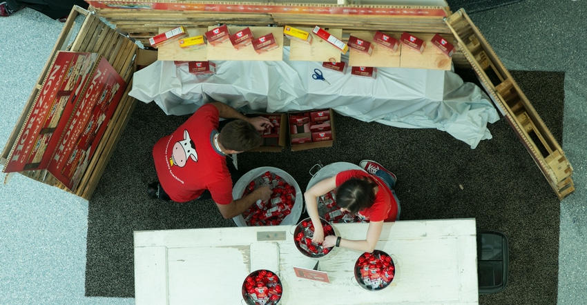 Packing tips for Natural Products Expo newbies Packing tips for Natural Products Expo newbies