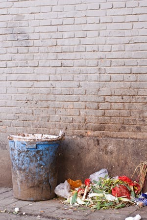 How can retail reduce food waste?
