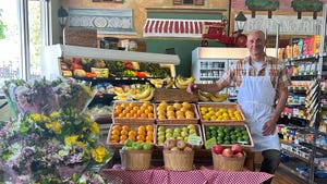 Colorado's St. Vrain Market draws in shoppers with functional drinks, prepared meals Colorado's St. Vrain Market draws in shoppers with functional drinks, prepared meals