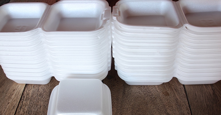 5@5: Vancouver bans foam containers | Nestle to start nutrition-labeling in Europe