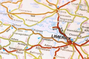 Limerick-Manakin-300x200.jpg