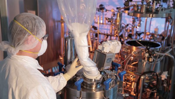 How to Boost Profits with Single-Use Powder Transfer in Biopharmaceuticals Manufacturing