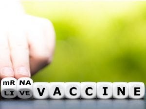 mRNA-vaccine-Fokusiert-300x225.jpg