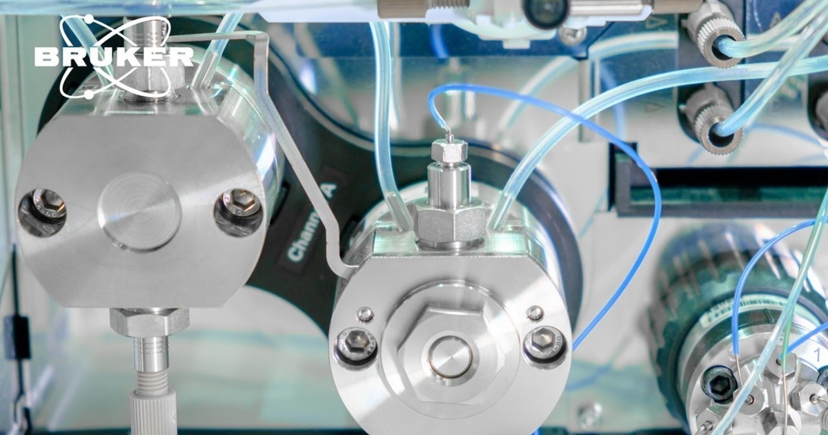 Real-Time Protein Capture with Raman Spectroscopy