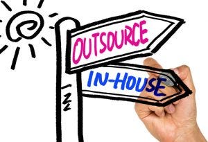 inhouse-outsource-cacaroot-300x205.jpg